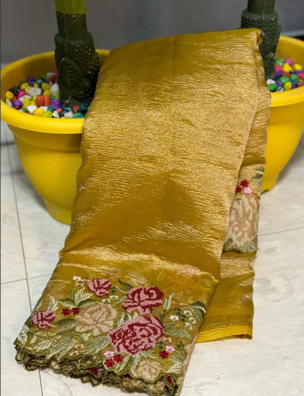 Banarasi Gold Embroidery Crushed Tissue