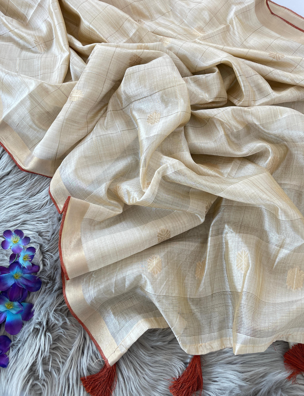 Cotton Tussar Silk Saree with Golden Zari